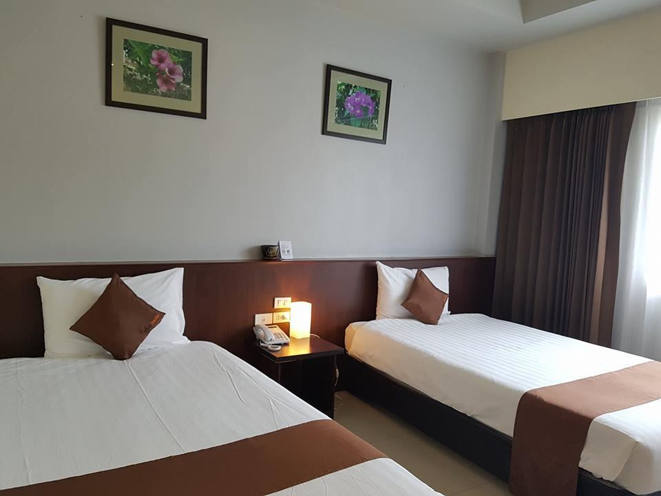 Akelada Hotel Nang Rong Экстерьер фото
